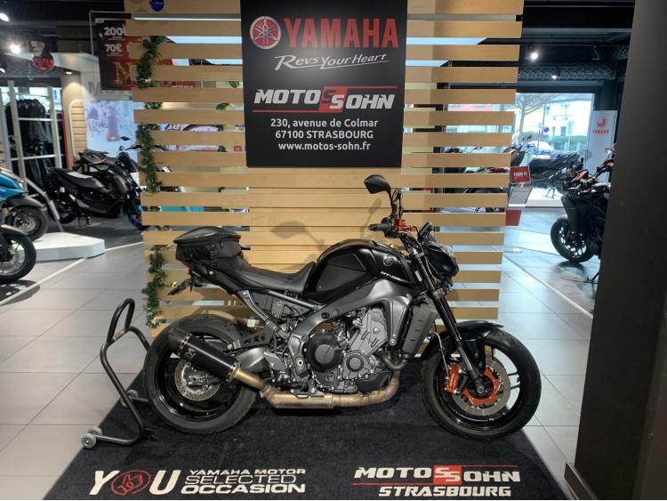 YAMAHA MT-09