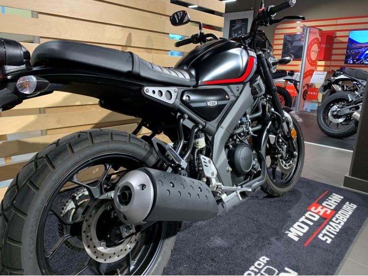 YAMAHA XSR 125