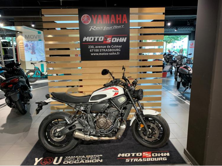 YAMAHA XSR 700