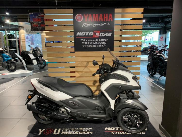 YAMAHA TRICITY 300