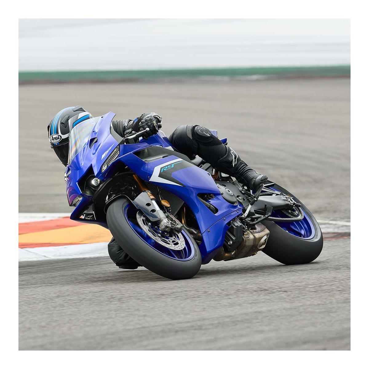 Découvrez enfin la R9 !